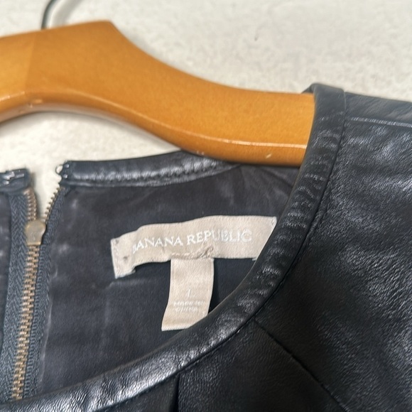 Banana Republic Pleated Leather Short Sleeve Top Western Rock Grunge Black Large - Picture 11 of 16